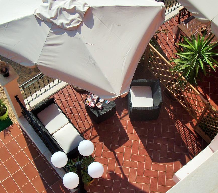 Hotel Bellavista S'Archittu エクステリア 写真