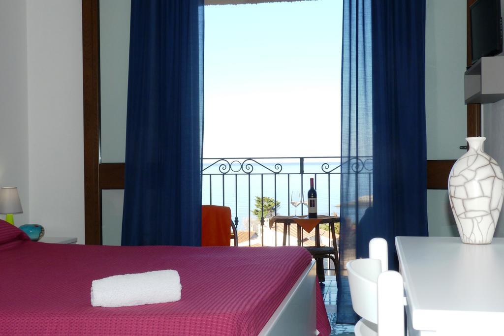 Hotel Bellavista S'Archittu エクステリア 写真