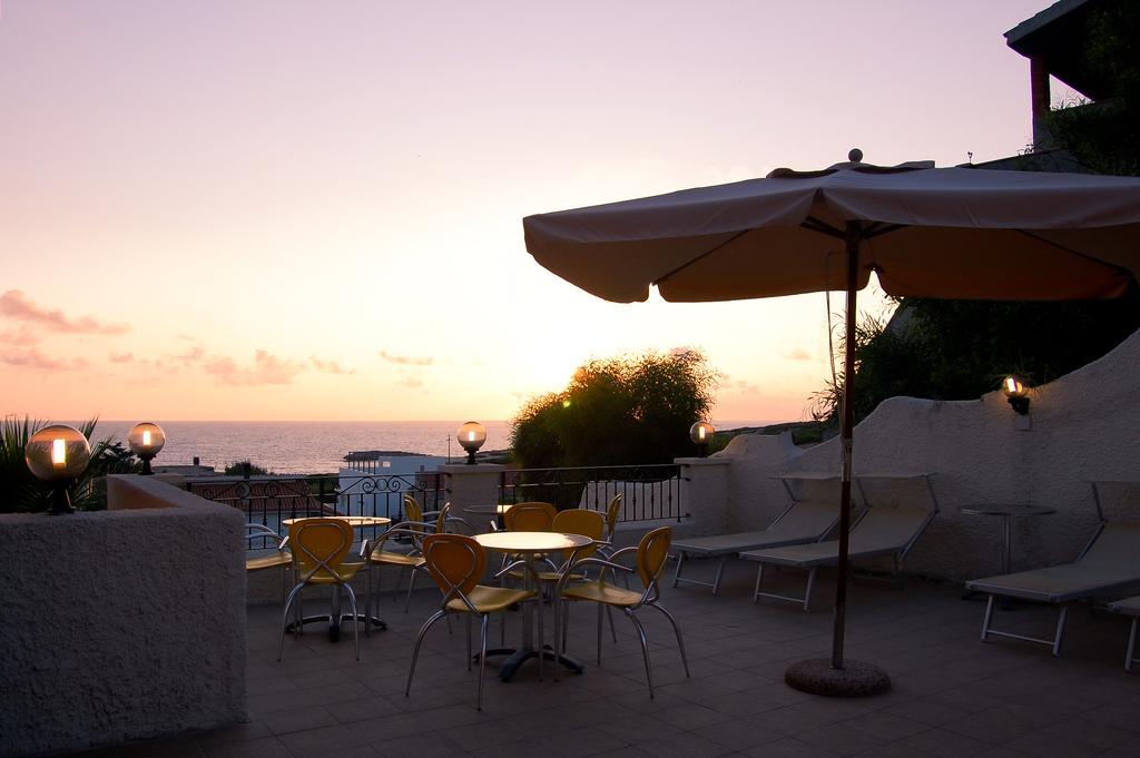Hotel Bellavista S'Archittu エクステリア 写真