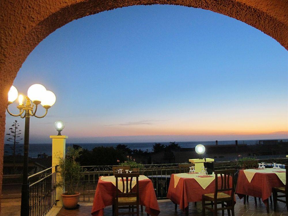 Hotel Bellavista S'Archittu エクステリア 写真