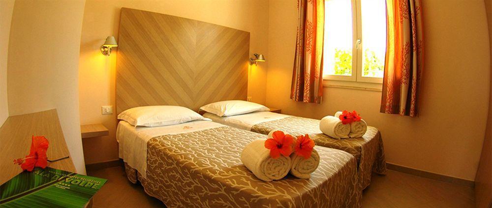 Hotel Bellavista S'Archittu エクステリア 写真